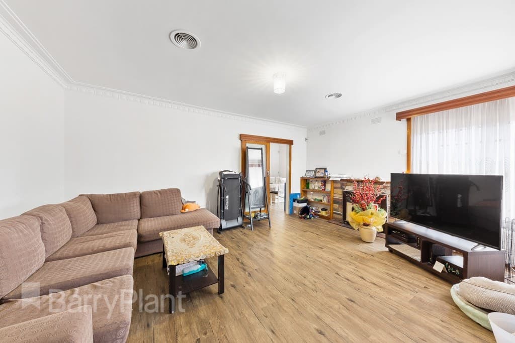 5 Hibiscus Avenue, St Albans, VIC 3021, St Albans - Thumbnail 4