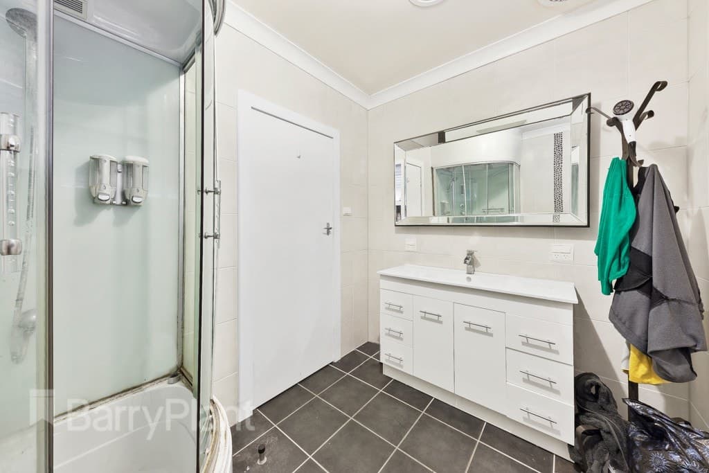 5 Hibiscus Avenue, St Albans, VIC 3021, St Albans - Thumbnail 5