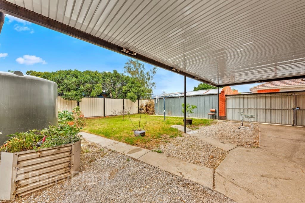 5 Hibiscus Avenue, St Albans, VIC 3021, St Albans - Thumbnail 6