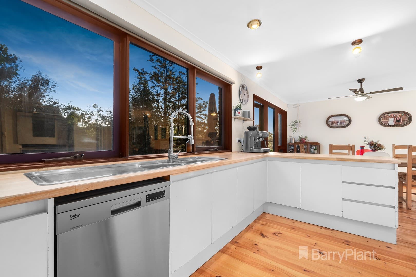 106 Dalton Street, Eltham, VIC 3095, Eltham - Thumbnail 2