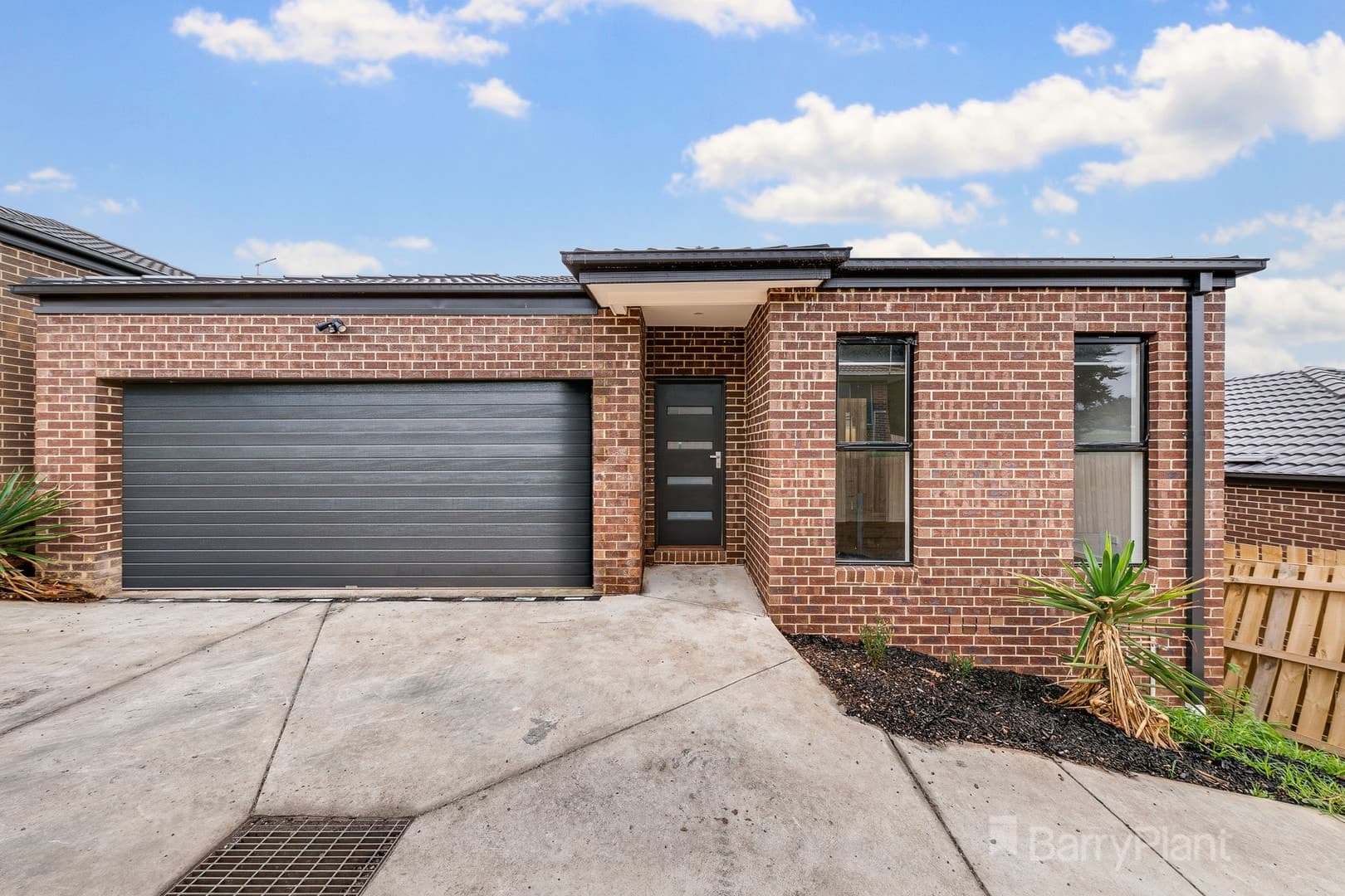 2/11 Vivian Court, Drouin, VIC 3818, Drouin - Thumbnail 2