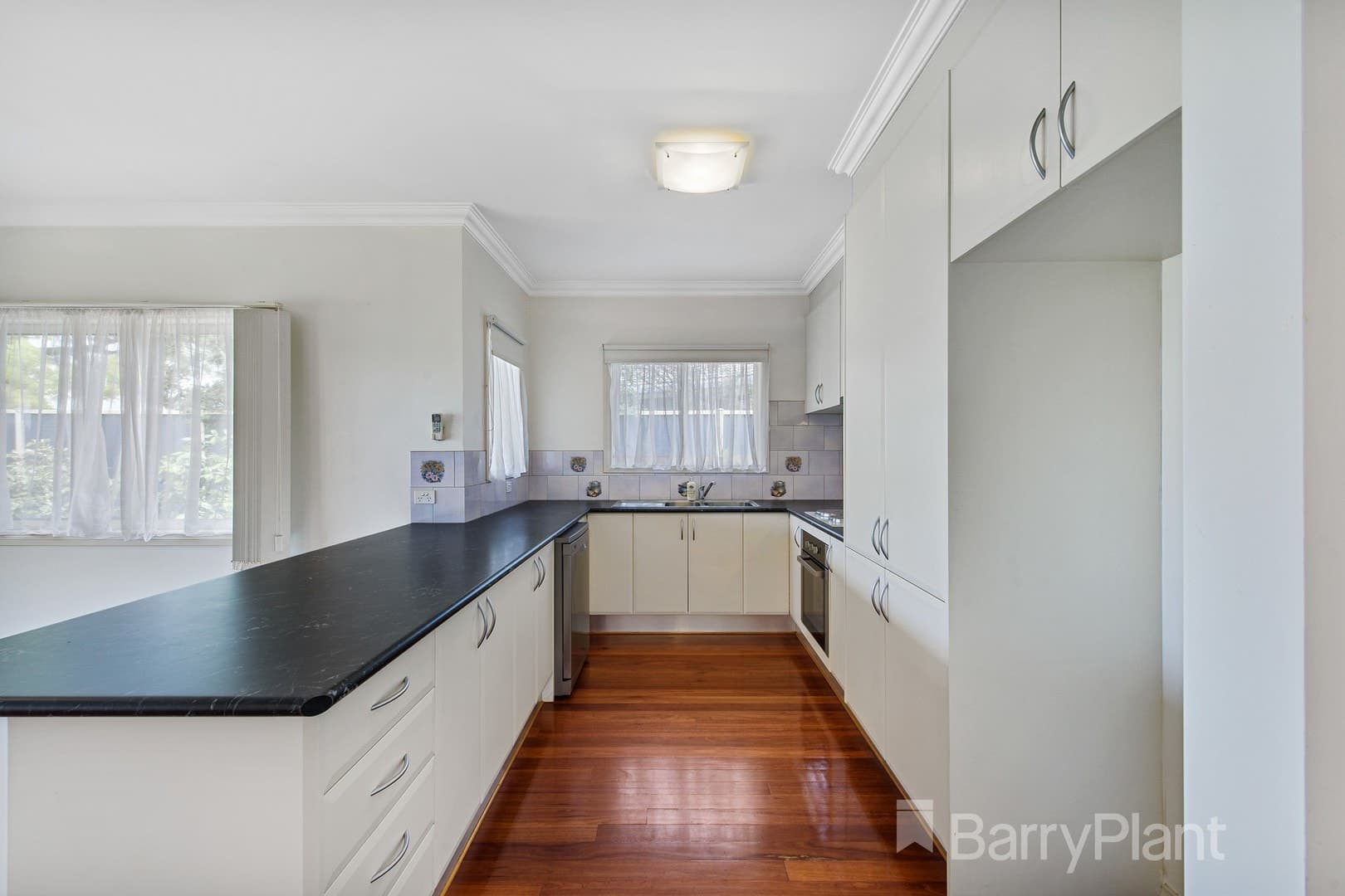 7 Stewart Crescent, Rockbank, VIC 3335, Rockbank - Thumbnail 3