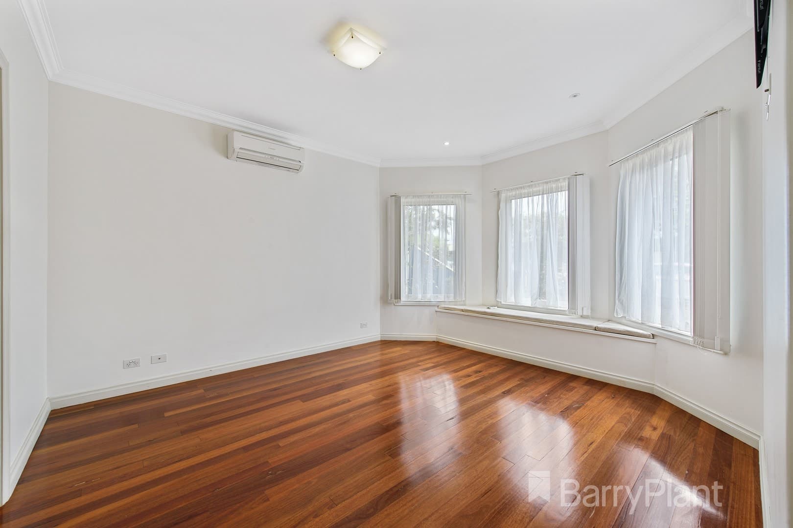 7 Stewart Crescent, Rockbank, VIC 3335, Rockbank - Thumbnail 6