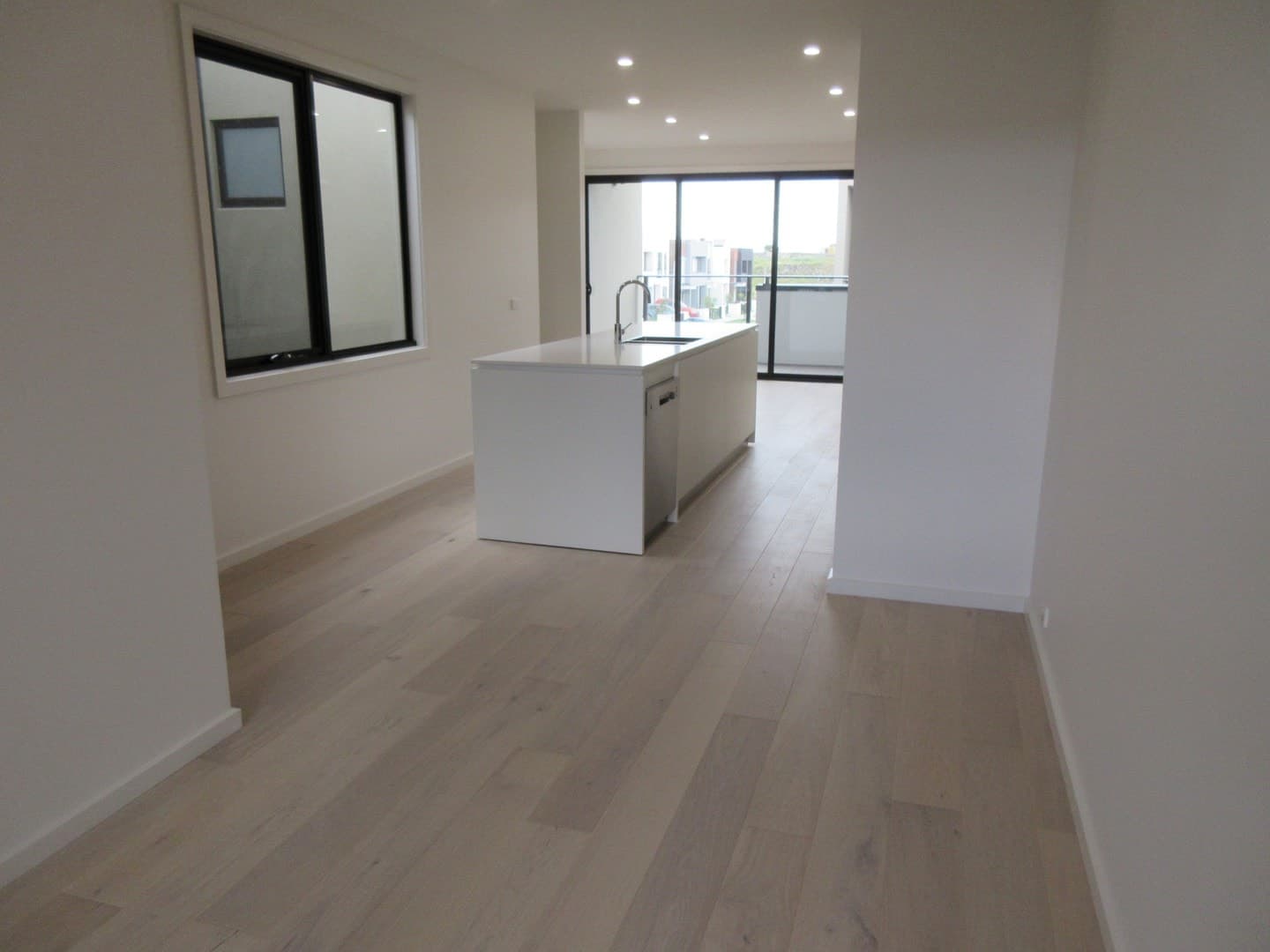 9 Hanger  Walk, Braybrook, VIC 3019, Braybrook - Thumbnail 3