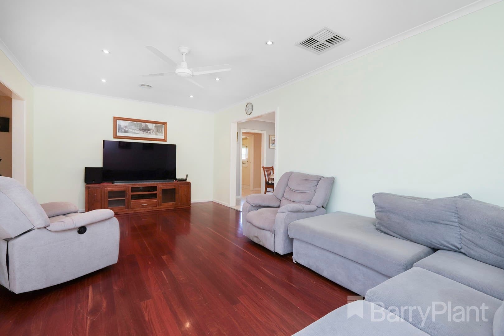 3 Mentmore Close, Sunshine West, VIC 3020, Sunshine West - Thumbnail 3
