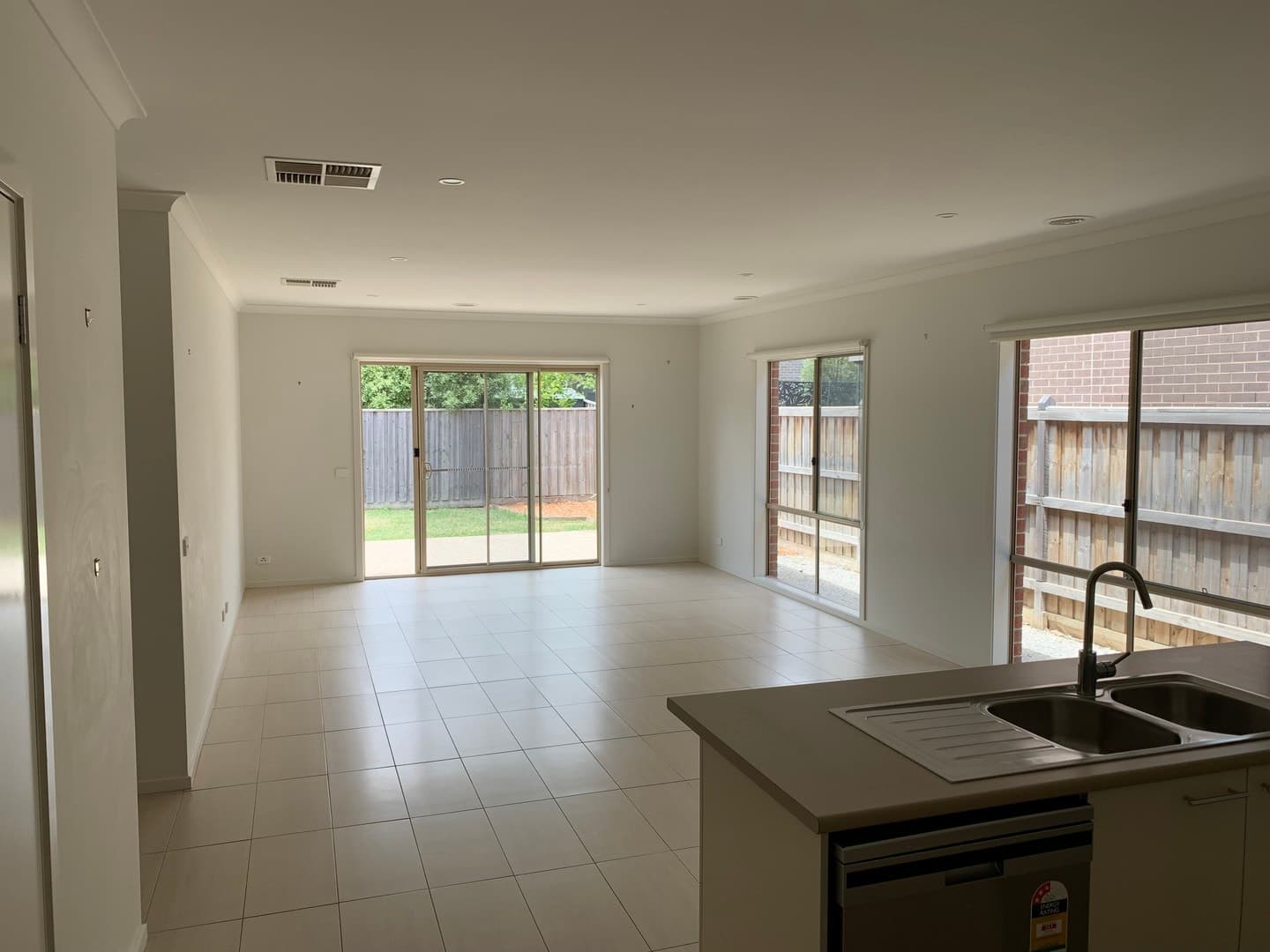 43 Petunia Drive, Keysborough, VIC 3173, Keysborough - Thumbnail 3