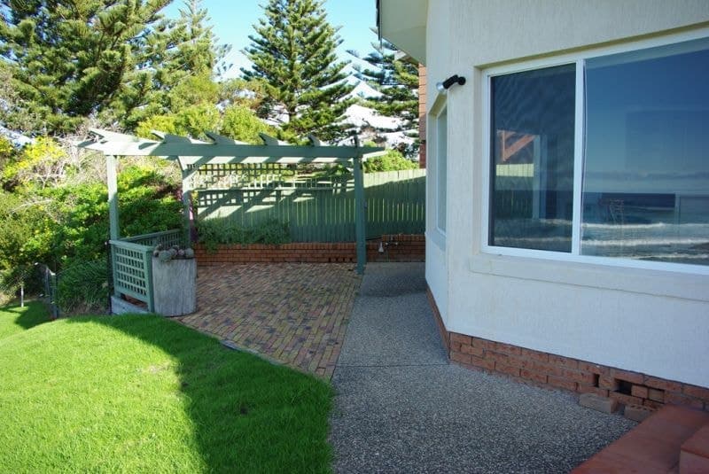 3 Dickinson Avenue, Bermagui, Bermagui - Image 1