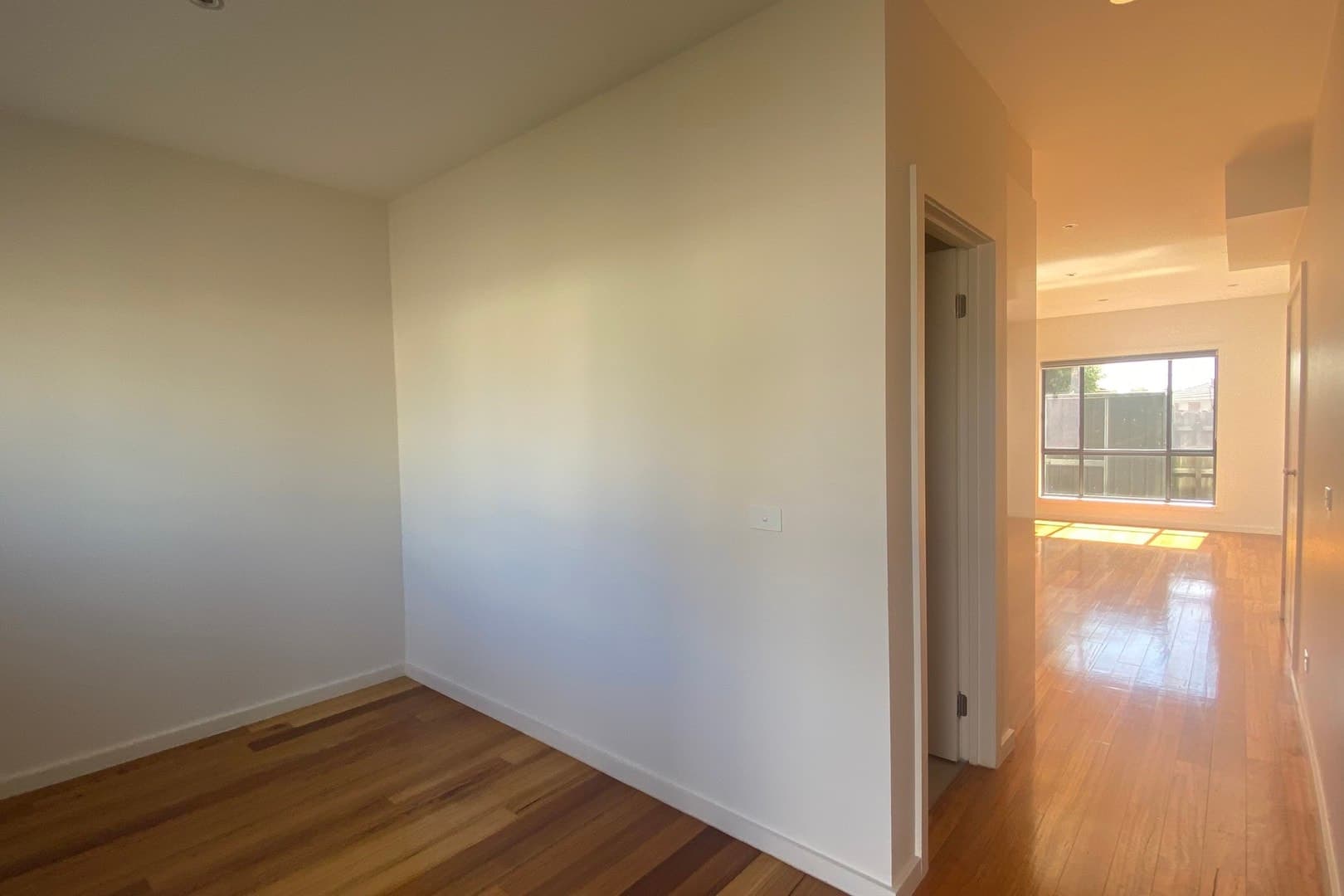 3 & 4/14 Maclagan Crescent, Reservoir, VIC 3073, Reservoir - Thumbnail 5