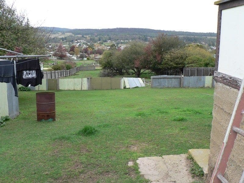 44 Iris Street, BOMBALA, Bombala - Thumbnail 6