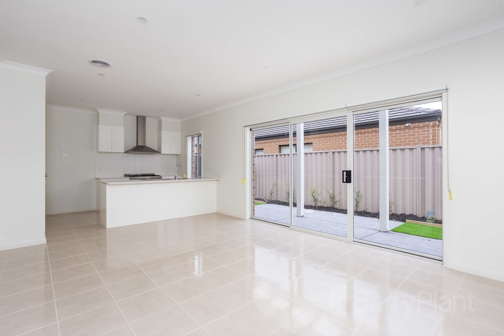1 Cabernet Street, Point Cook, VIC 3030, Point Cook - Thumbnail 4