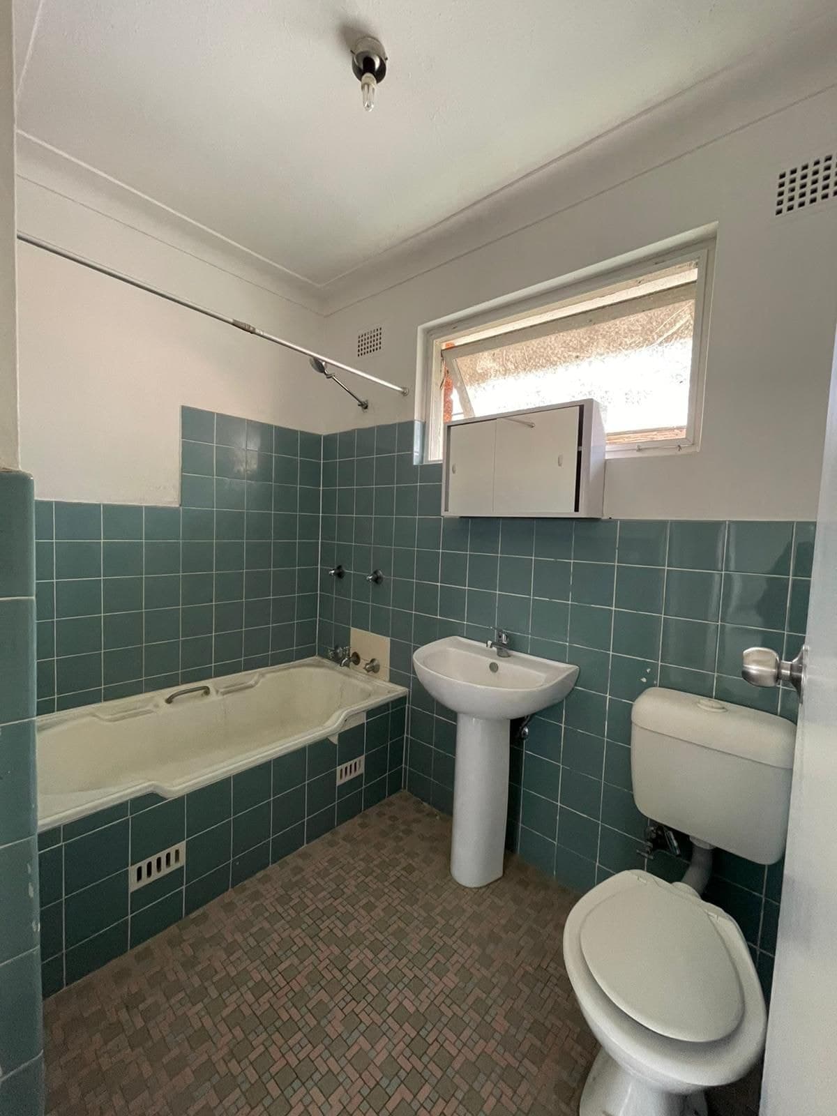 8/27 Macquarie Road, Auburn NSW 2144, Auburn - Thumbnail 4