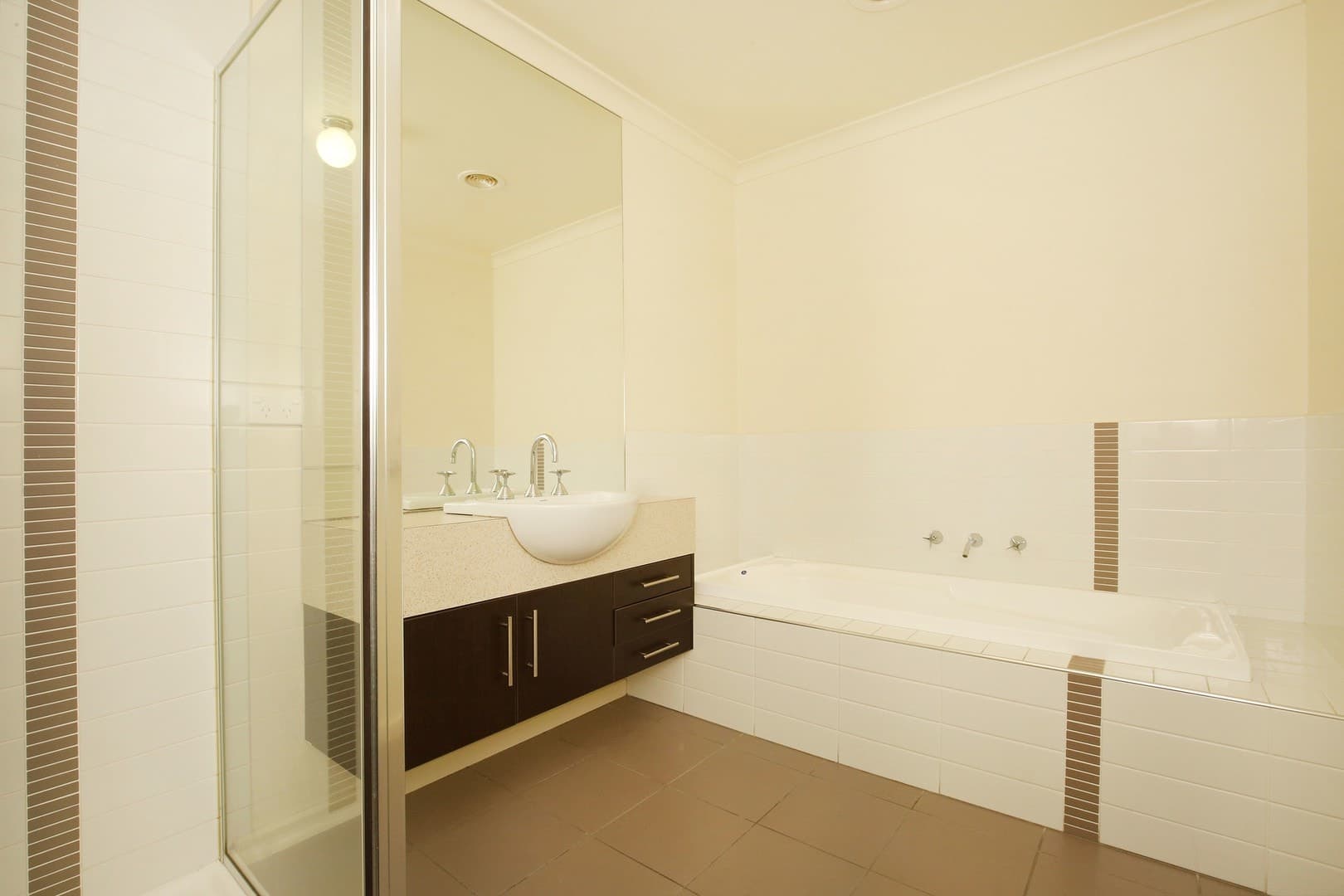 38 Sanctuary Drive, Bundoora, VIC 3083, Bundoora - Thumbnail 3