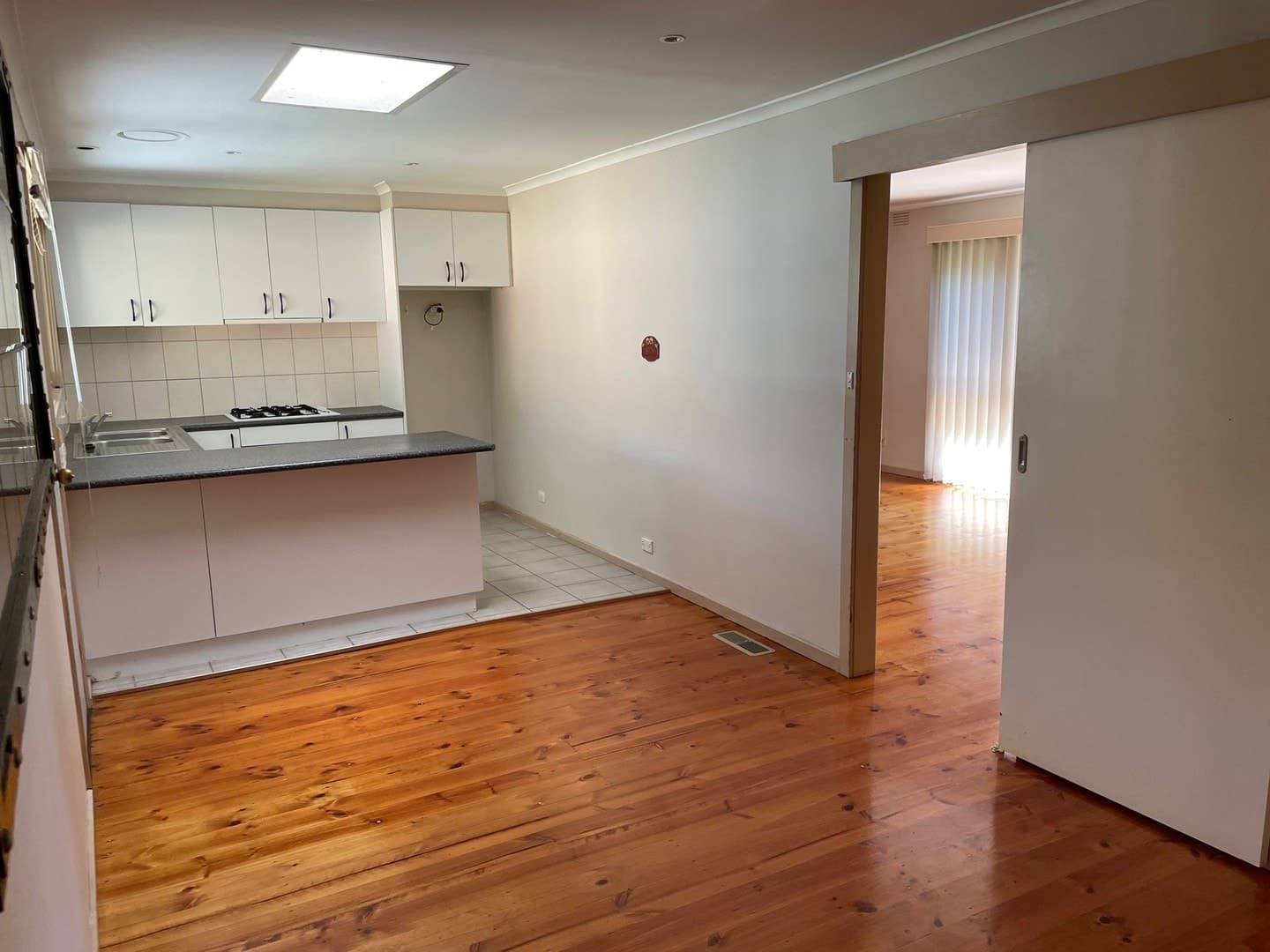 1/5 Mark Street, Bayswater, VIC 3153, Bayswater - Thumbnail 4