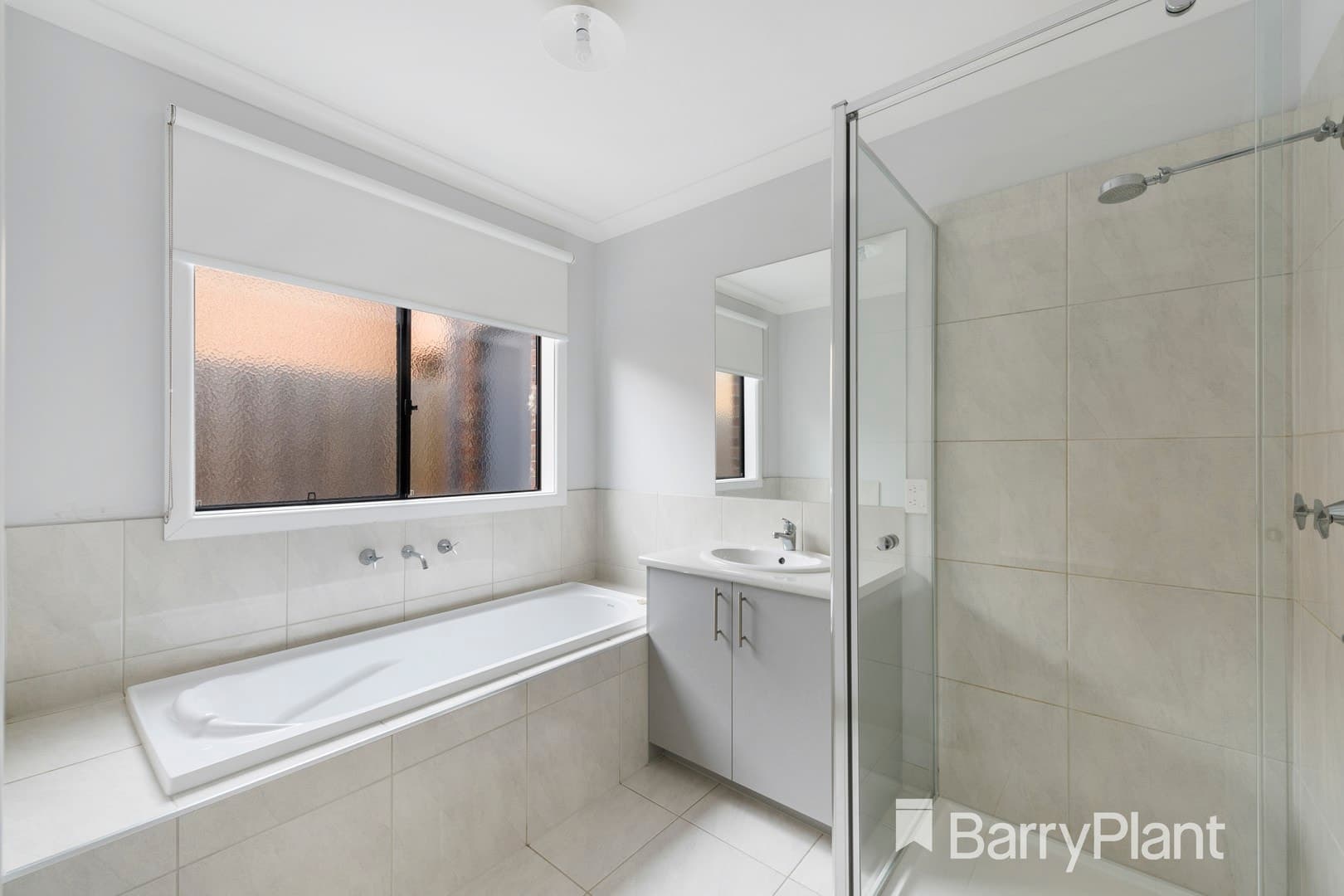 18 Oberon  Street, Point Cook, VIC 3030, Point Cook - Thumbnail 2