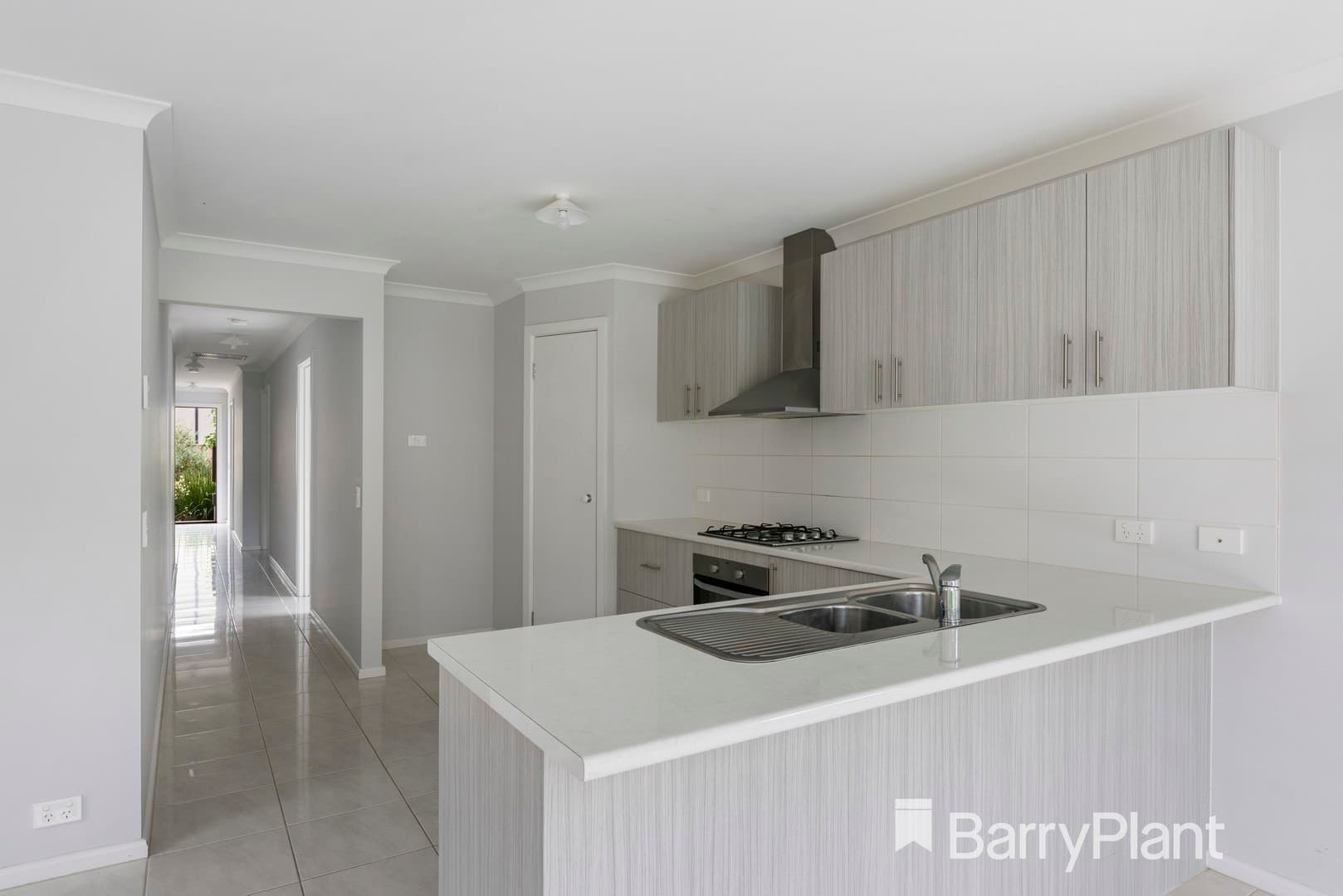 18 Oberon  Street, Point Cook, VIC 3030, Point Cook - Thumbnail 3