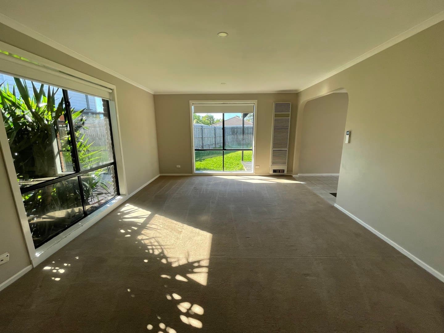 14 Niagara Way, Werribee, VIC 3030, Werribee - Thumbnail 2