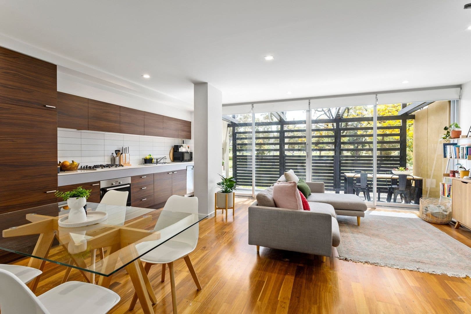 2/25 Winifred  Street, Essendon, VIC 3040, Essendon - Thumbnail 2
