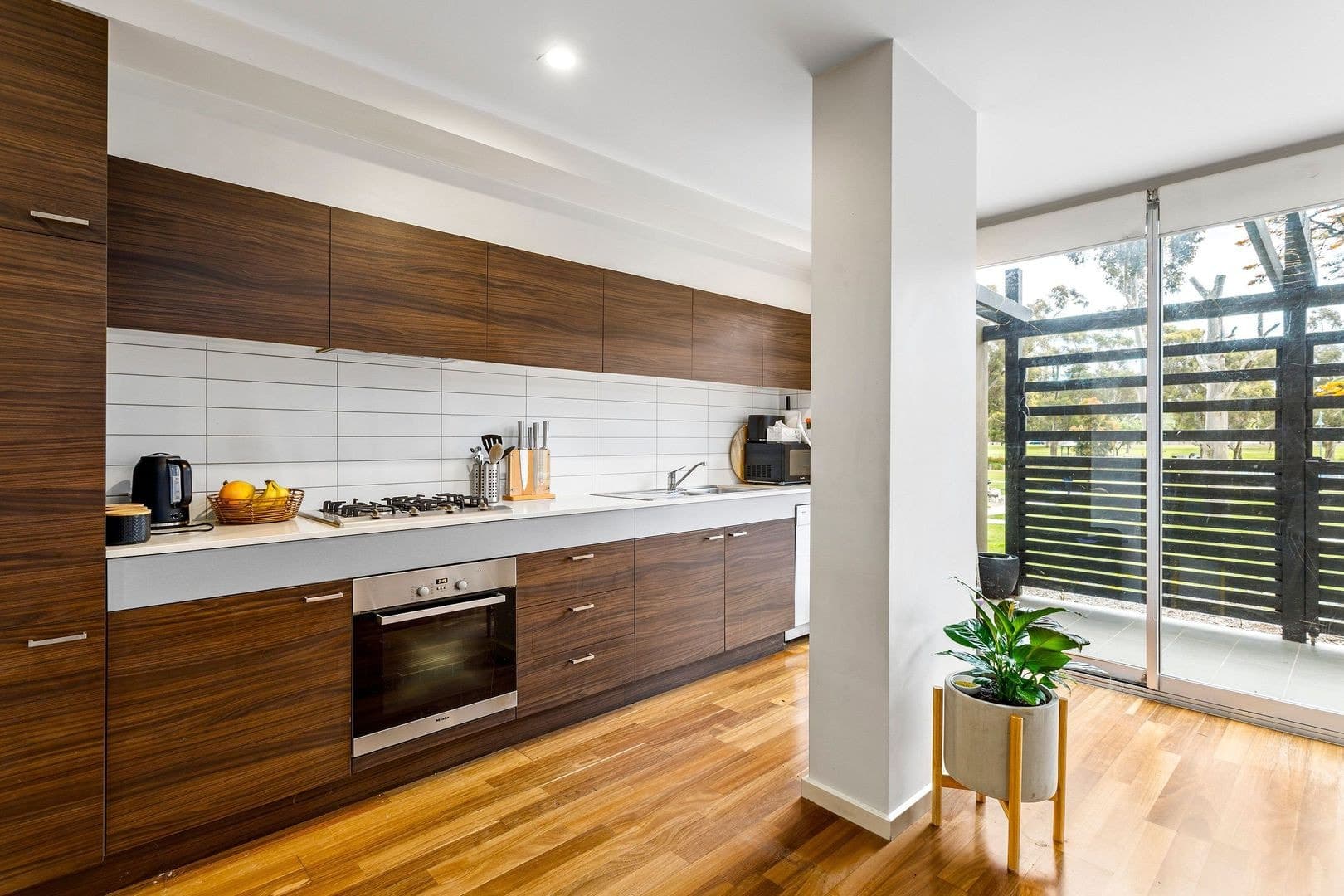 2/25 Winifred  Street, Essendon, VIC 3040, Essendon - Thumbnail 3