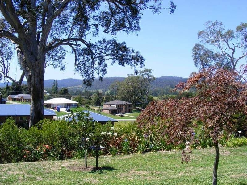 18 Glen Mia Drive Bega NSW, Bega - Thumbnail 2