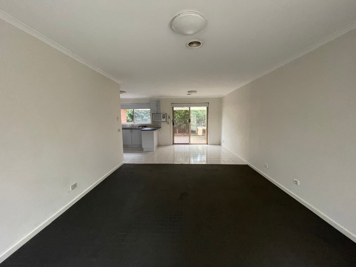 2/81 Bellbridge Drive, Hoppers Crossing, VIC 3029, Hoppers Crossing - Thumbnail 3