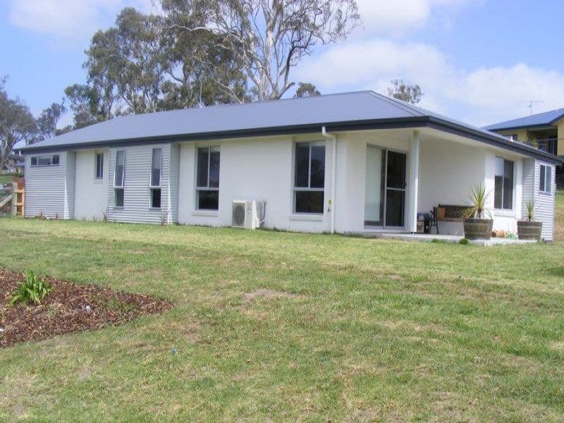 15 Glen Mia Drive Bega NSW, Bega - Image 1