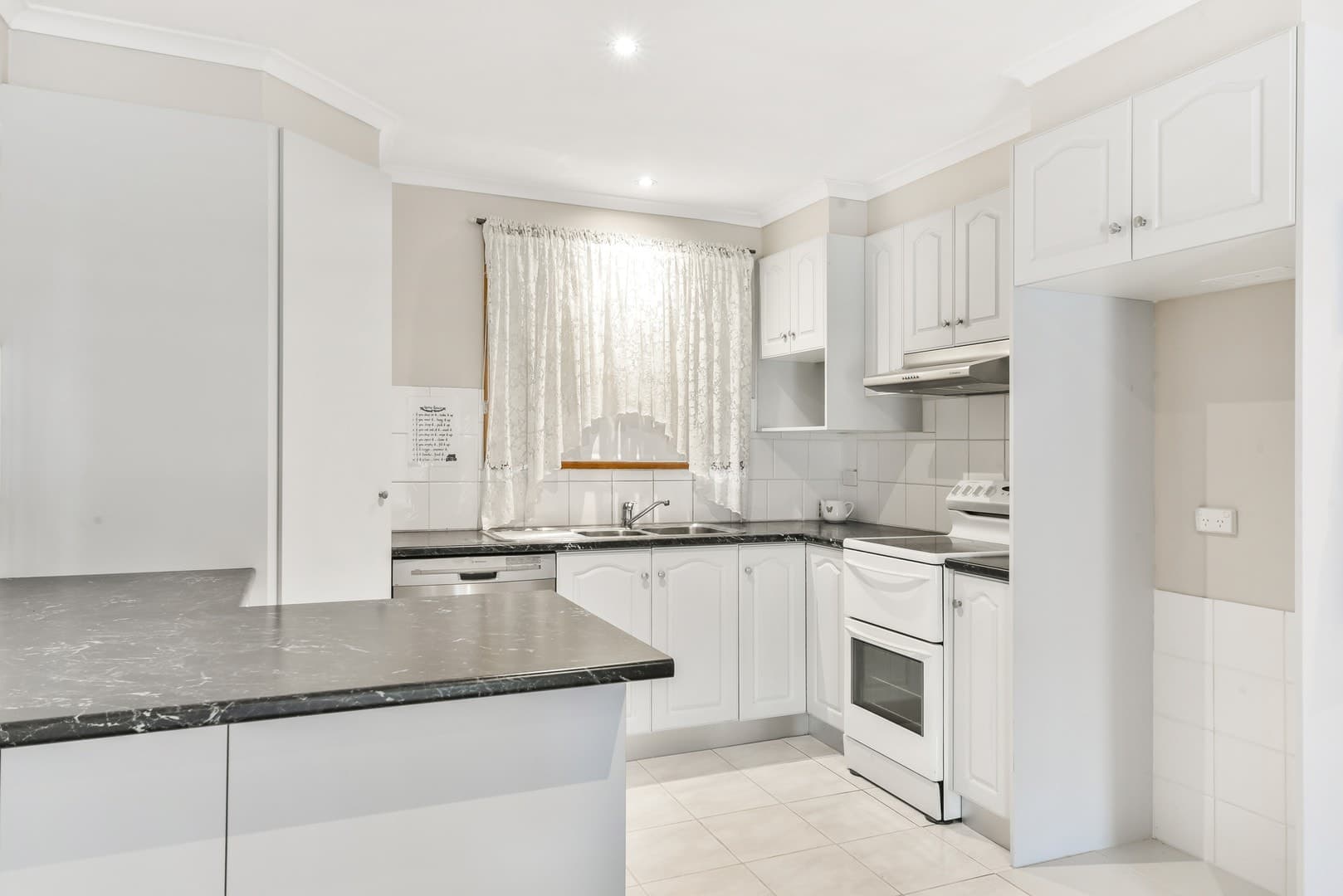 77 Solar Drive, Whittington, VIC 3219, Whittington - Thumbnail 6
