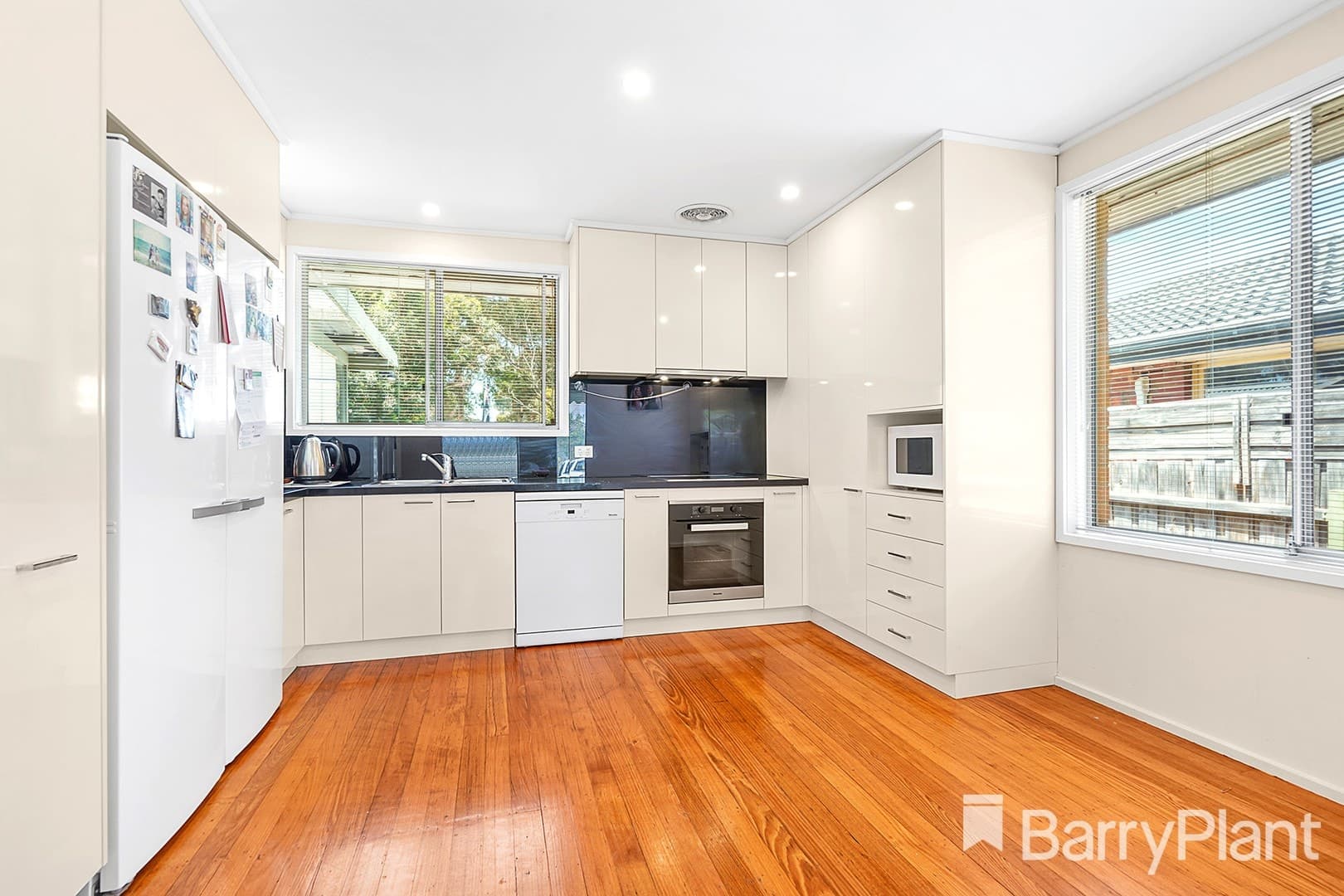 17 Harley Street, Dingley Village, VIC 3172, Dingley Village - Thumbnail 2