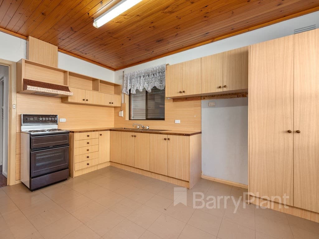 35 Sasses Avenue, Bayswater, VIC 3153, Bayswater - Thumbnail 3
