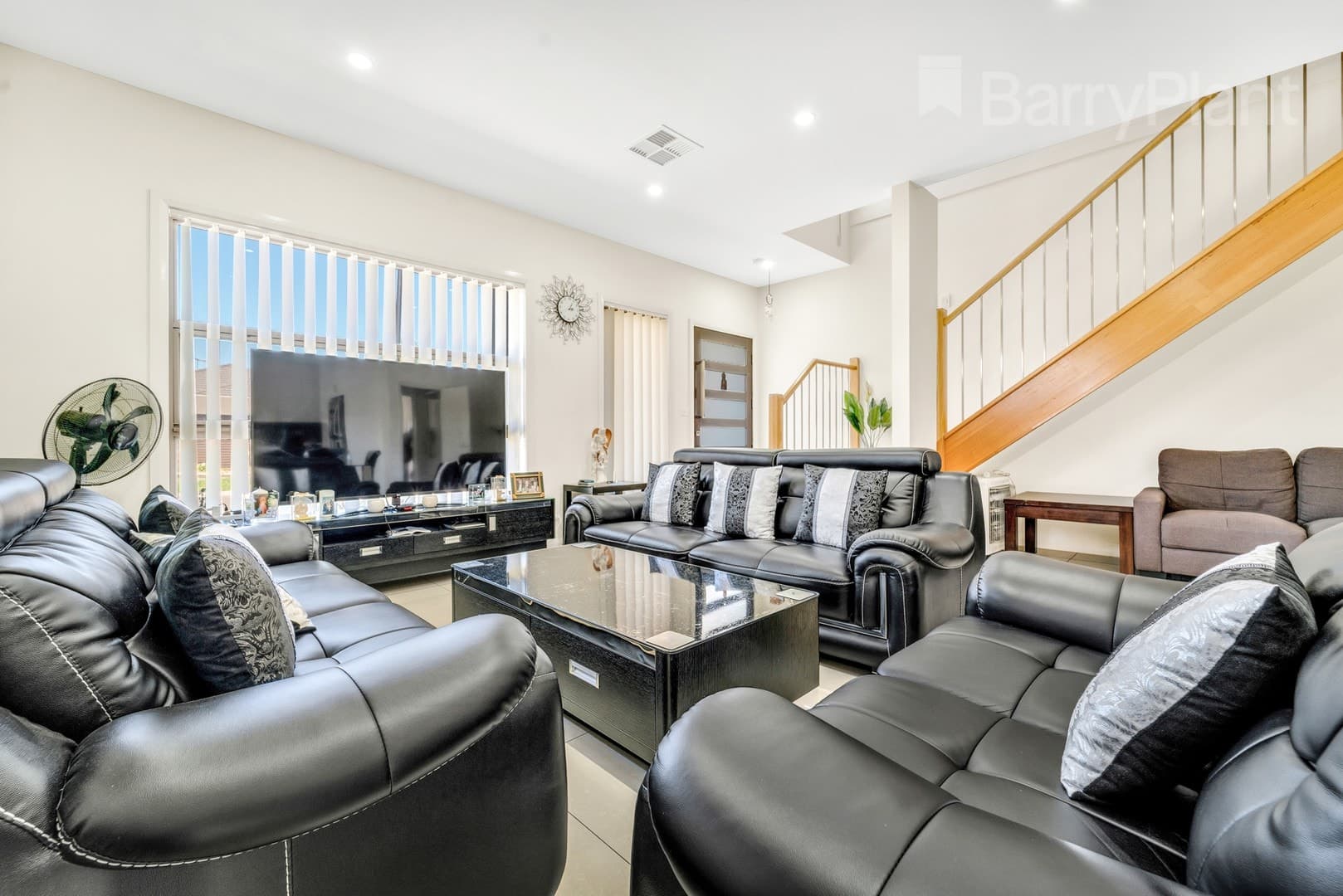 18 Coronet Avenue, Roxburgh Park, VIC 3064, Roxburgh Park - Thumbnail 7