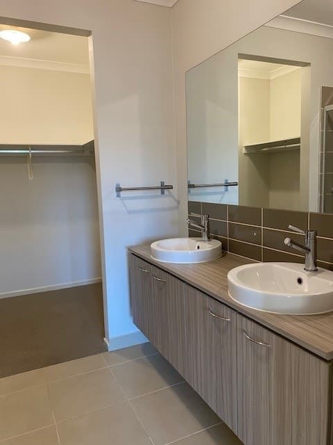 27 Eminence Drive, Cranbourne West, VIC 3977, Cranbourne West - Thumbnail 8