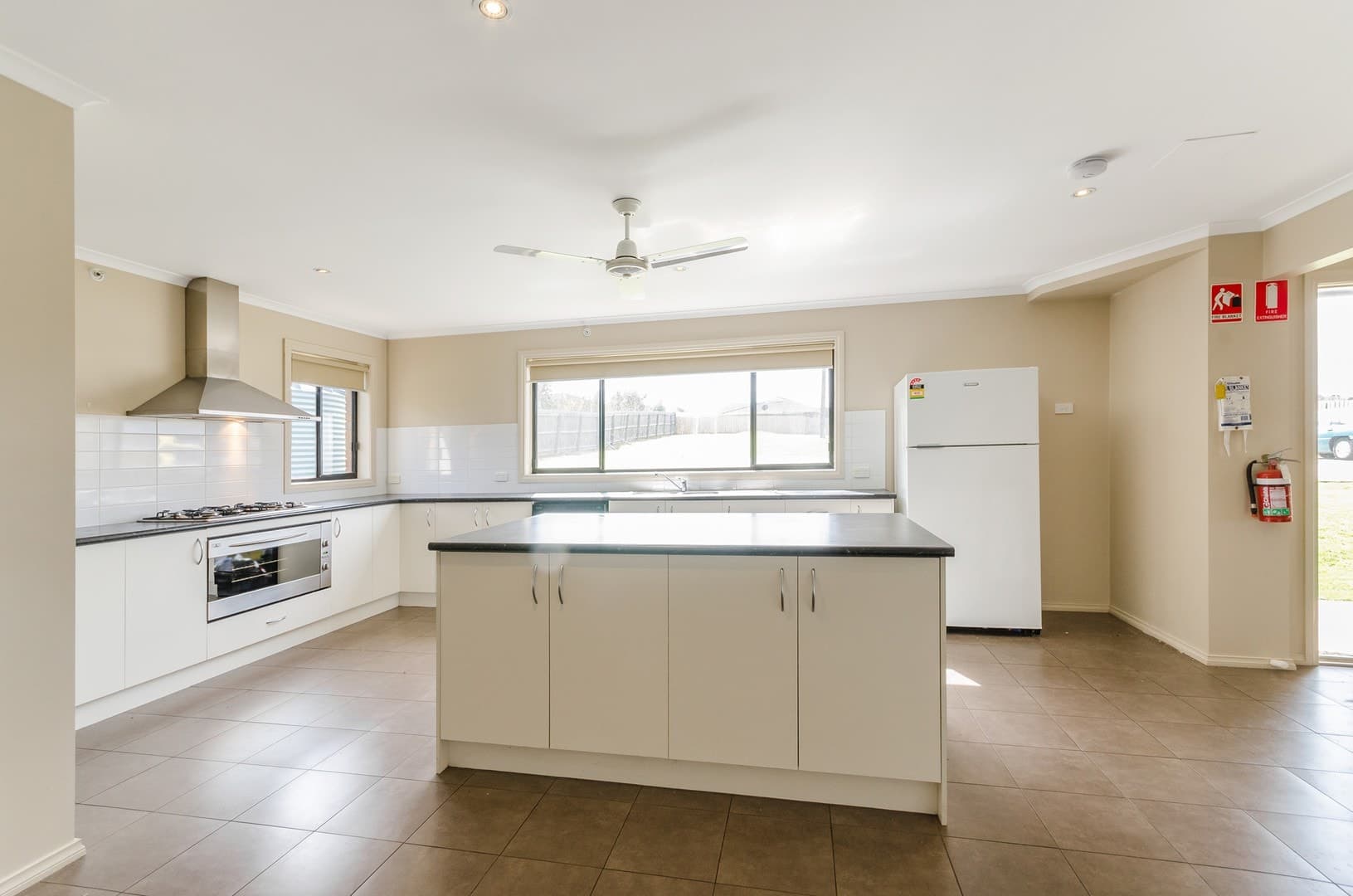 Room 7/9 Hayes Court, Highton, VIC 3216, Highton - Thumbnail 6