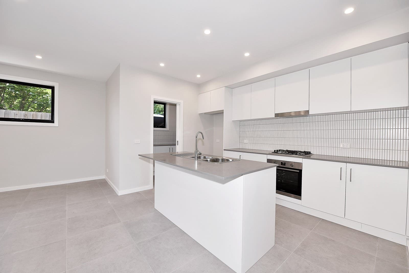 3/7 Bowes Avenue, Airport West, VIC 3042, Airport West - Thumbnail 3