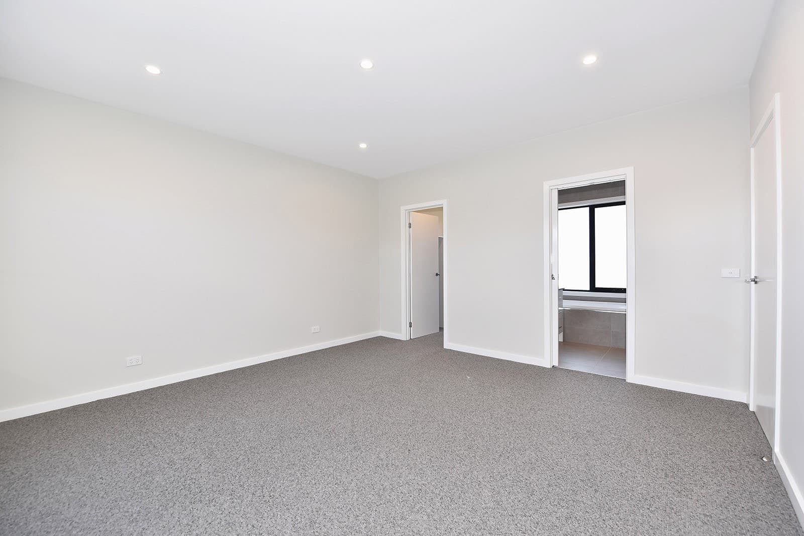2/7 Bowes Avenue, Airport West, VIC 3042, Airport West - Thumbnail 3