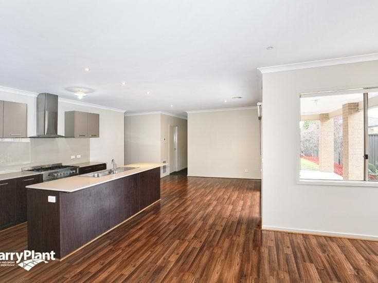 14 Birdswood Crescent, Craigieburn, VIC 3064, Craigieburn - Thumbnail 5