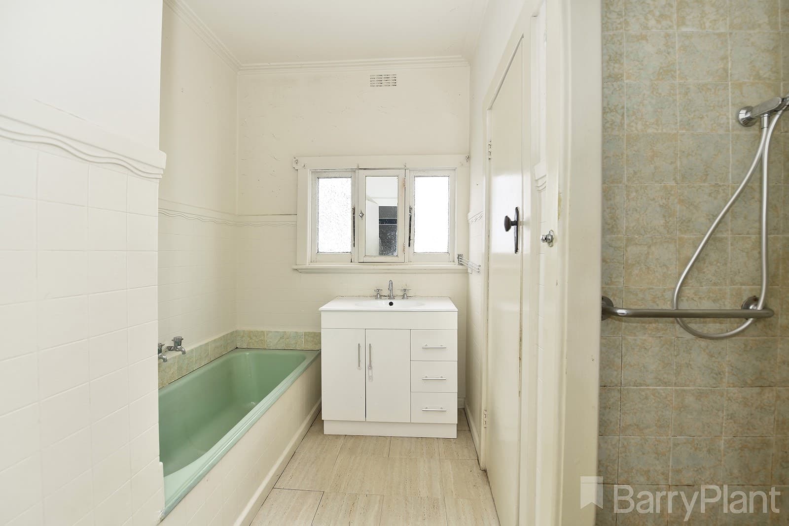 12 Hawking Street, Preston, VIC 3072, Preston - Thumbnail 4