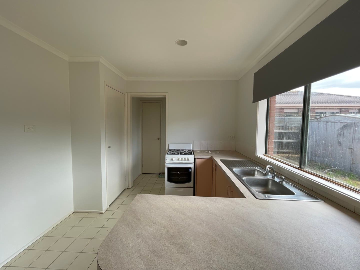 83 Flemington  Crescent, Werribee, VIC 3030, Werribee - Thumbnail 6