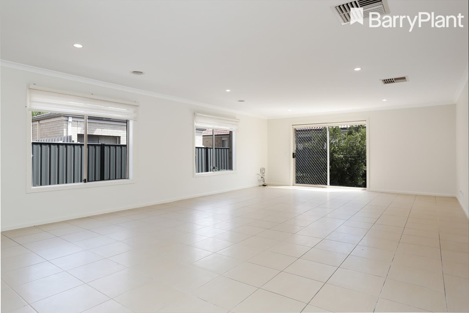 44 Mowbray Drive, Point Cook, VIC 3030, Point Cook - Thumbnail 5