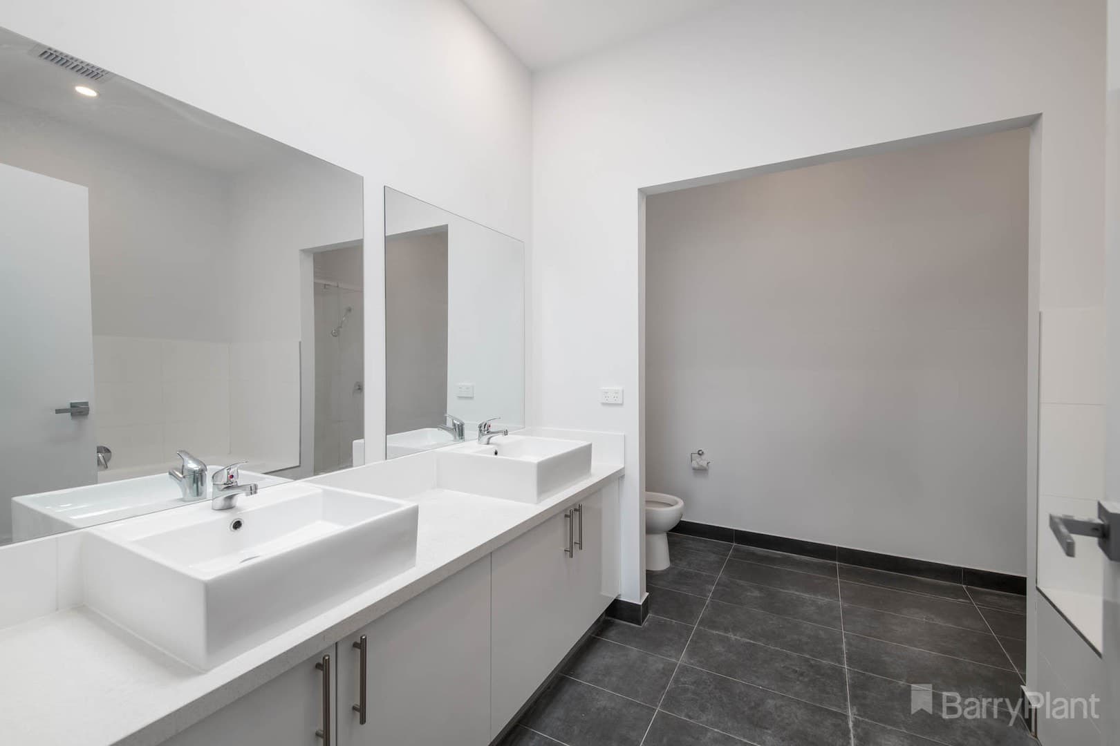 27 Fergus Lane, Cranbourne West, VIC 3977, Cranbourne West - Thumbnail 6