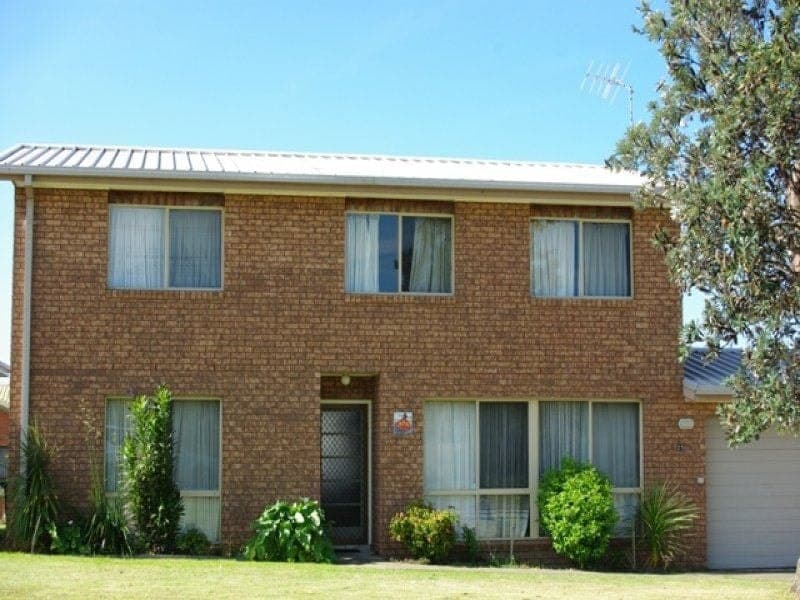 25 Parbery Avenue BERMAGUI NSW, Bermagui - Thumbnail 3