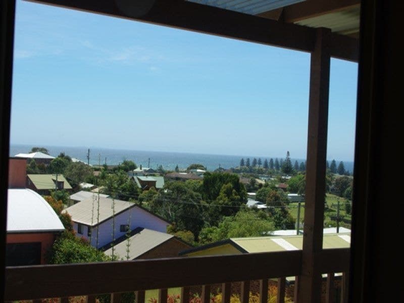 25 Parbery Avenue BERMAGUI NSW, Bermagui - Thumbnail 5