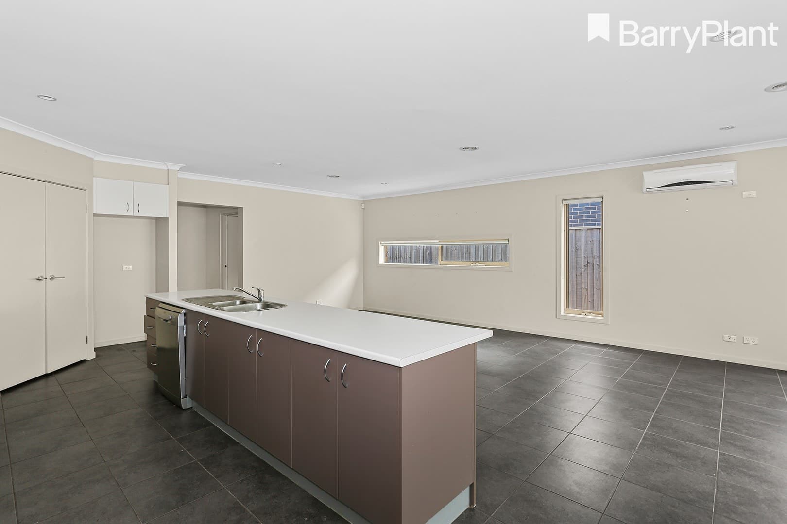 48 Malibu Boulevard, Point Cook, VIC 3030, Point Cook - Thumbnail 2