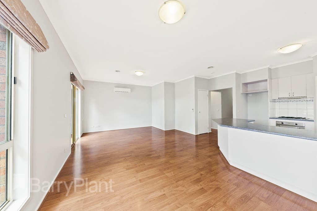 10 Como Glen, Caroline Springs, VIC 3023, Caroline Springs - Thumbnail 6