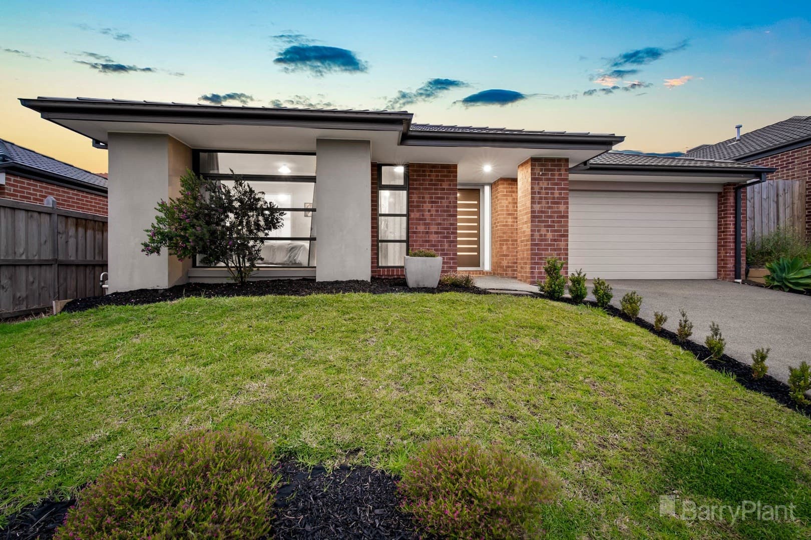 48 Mountford Rise, Pakenham, VIC 3810, Pakenham - Thumbnail 2