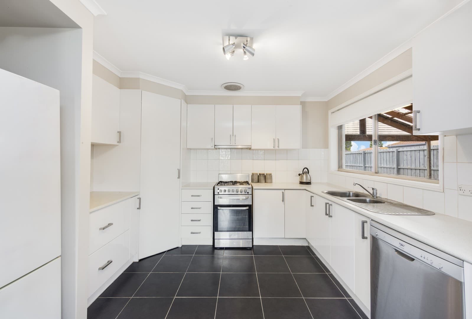 96 Cloverdale  Drive, Corio, VIC 3214, Corio - Thumbnail 4