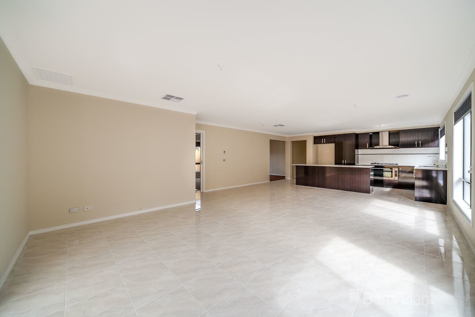 35 Leafy Circuit, Cranbourne East, VIC 3977, Cranbourne East - Thumbnail 3