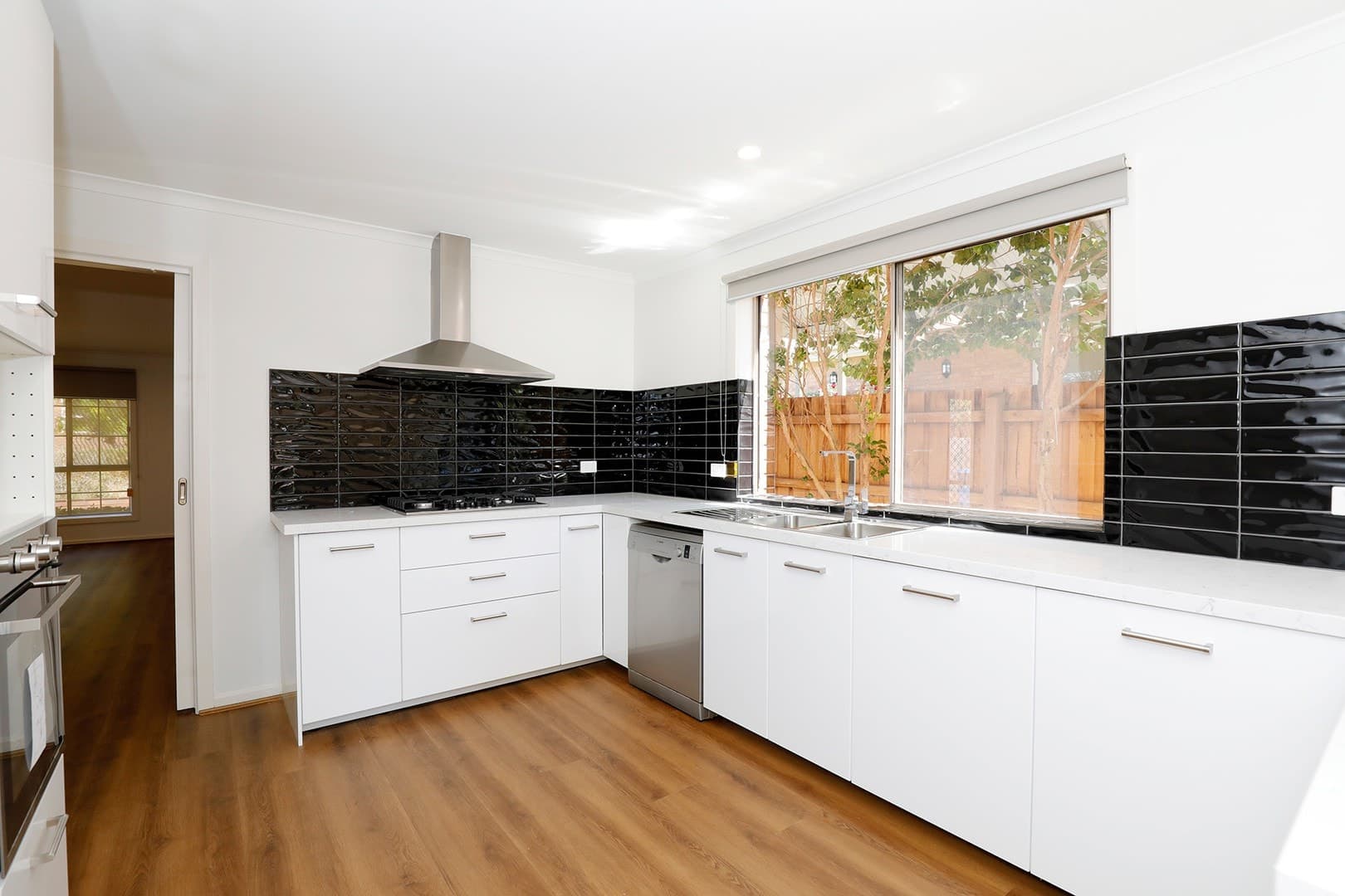 8 Van Der Haar Avenue, Berwick, VIC 3806, Berwick - Thumbnail 3