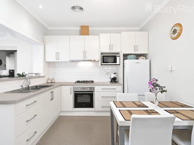9 Dallas AvenueHughesdale, VIC 3166  - Leased, Hughesdale - Thumbnail 2