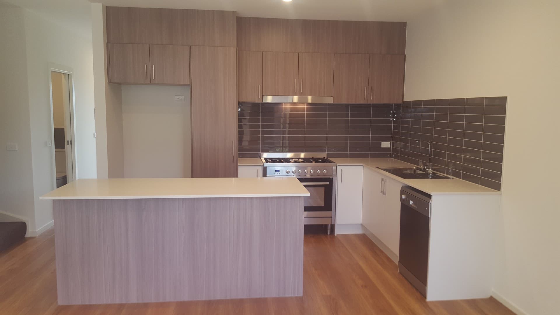 4 Bago Walk, Wollert, VIC 3750, Wollert - Thumbnail 2