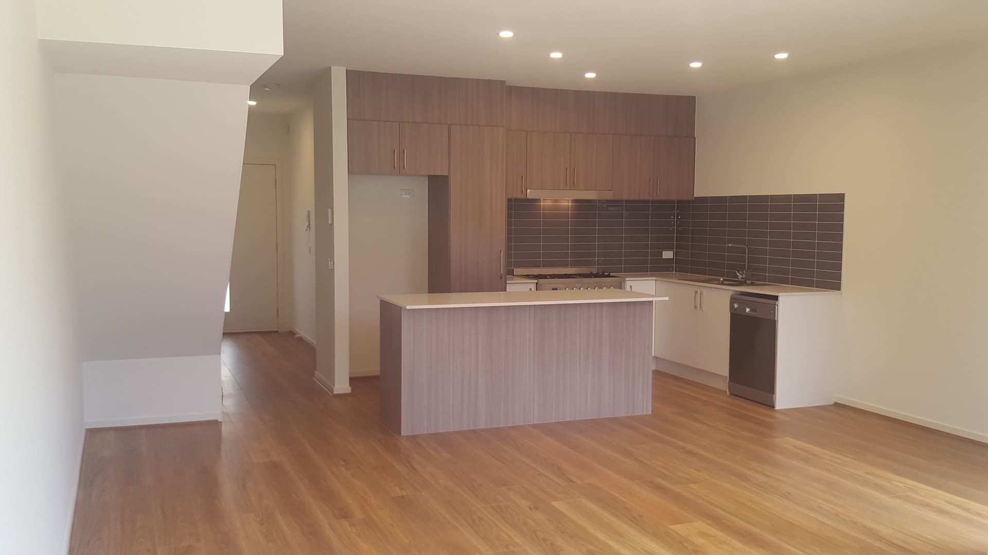 4 Bago Walk, Wollert, VIC 3750, Wollert - Thumbnail 3