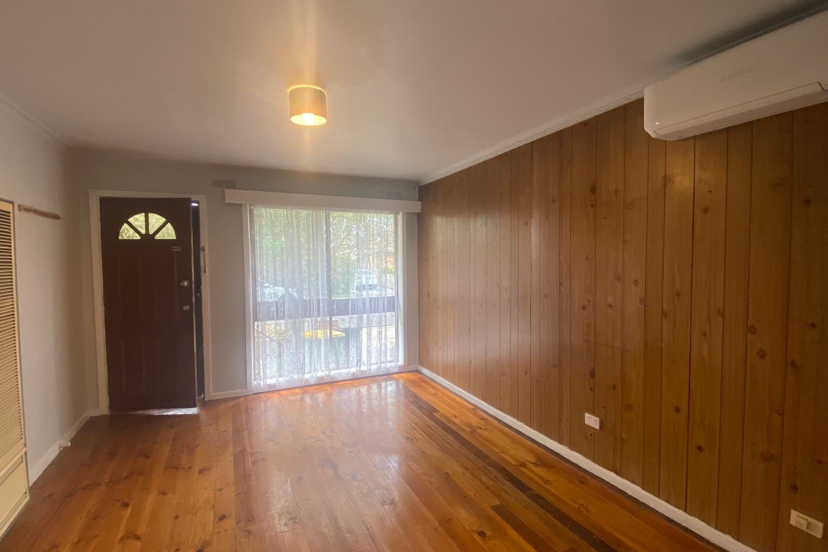 2/16 Darebin Boulevard, Reservoir, VIC 3073, Reservoir - Thumbnail 2